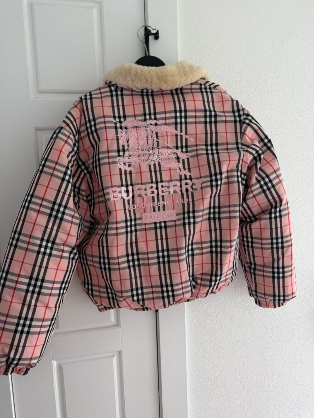 Supreme®/Burberry® Shearling Collar Down Puffer Bomber Jacket (Pink) - Size M